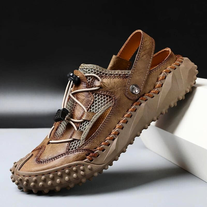 Men's Sporty Sandals with Adjustable Strap and Cushioned Sole