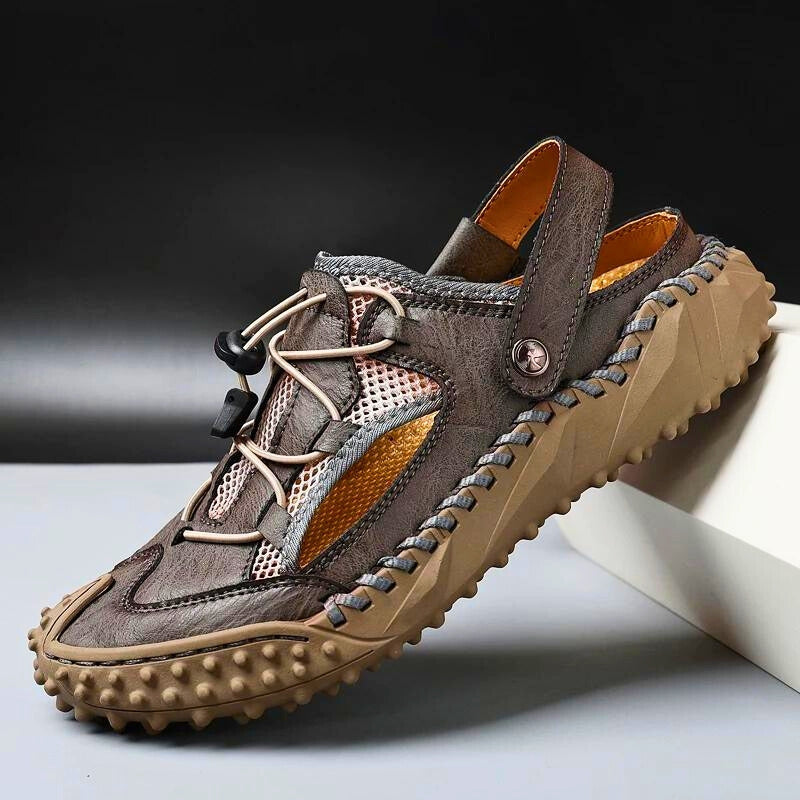 Men's Sporty Sandals with Adjustable Strap and Cushioned Sole